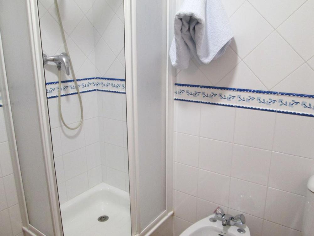 Fonda Urquizu Hotel Beceite Quarto foto